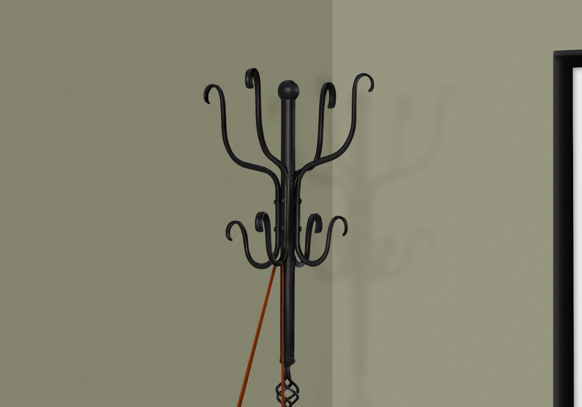 PORTE-MANTEAU - 74"H / MÉTAL NOIR MARTELÉ TRADITIONNEL