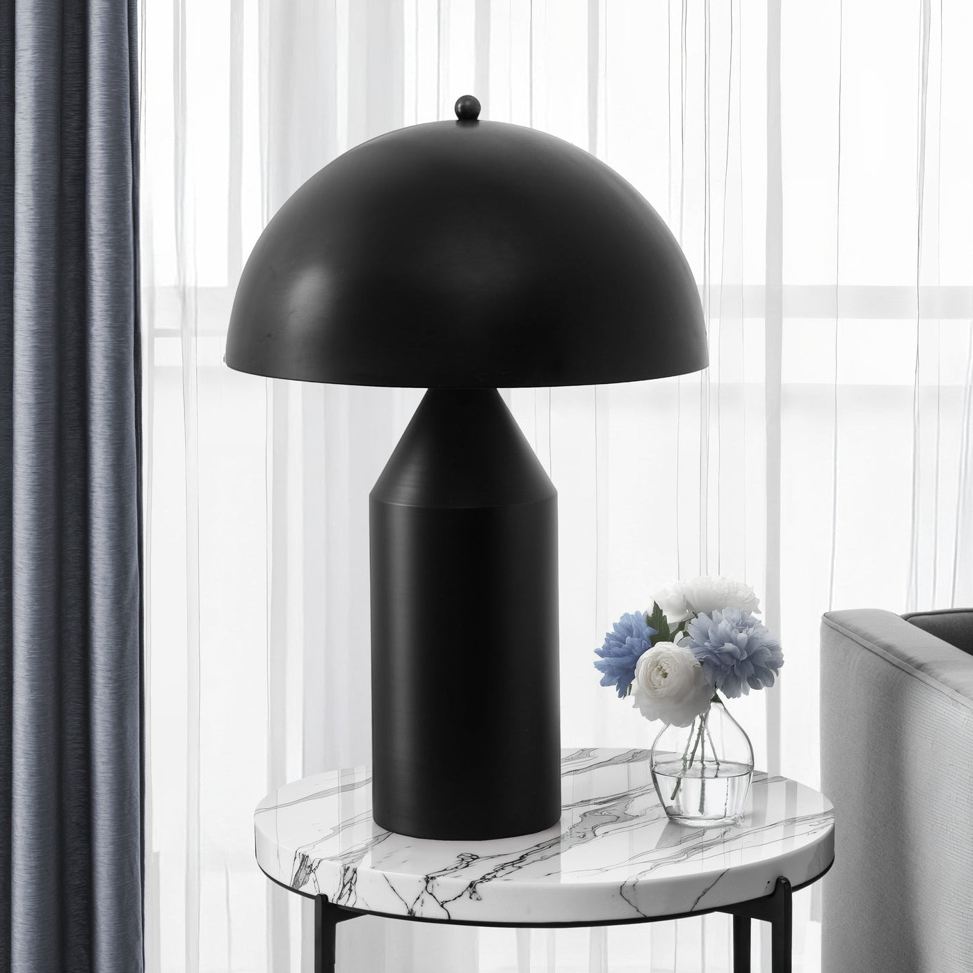 ÉCLAIRAGE - LAMPE DE TABLE 23"H MÉTAL NOIR