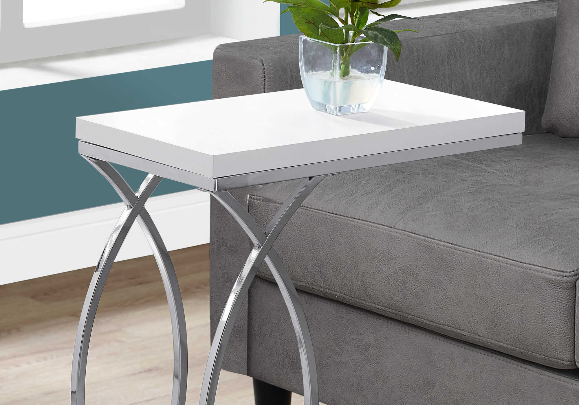 TABLE D'APPOINT - BLANC BRILLANT AVEC MÉTAL CHROME