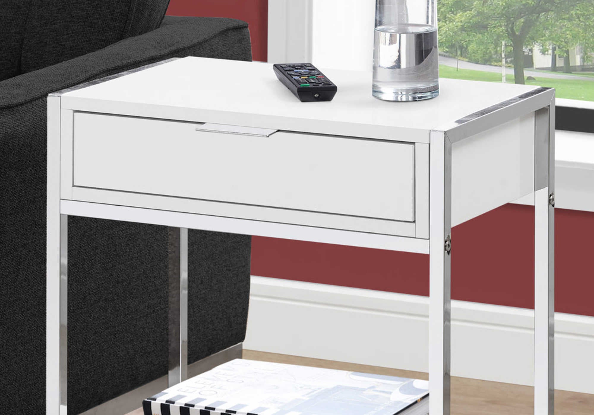 ACCENT TABLE - 24"H / GLOSSY WHITE / CHROME METAL