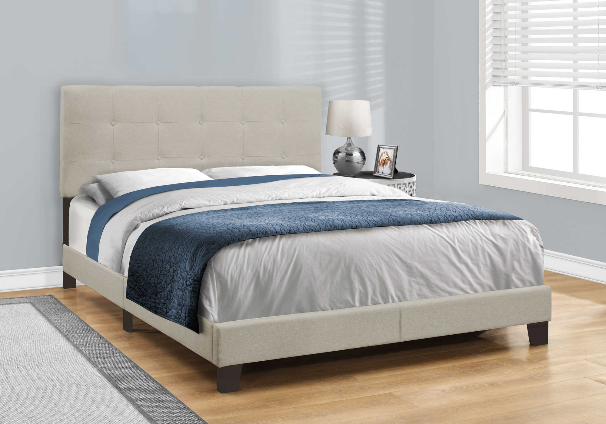 BED - QUEEN SIZE / GREY LINEN