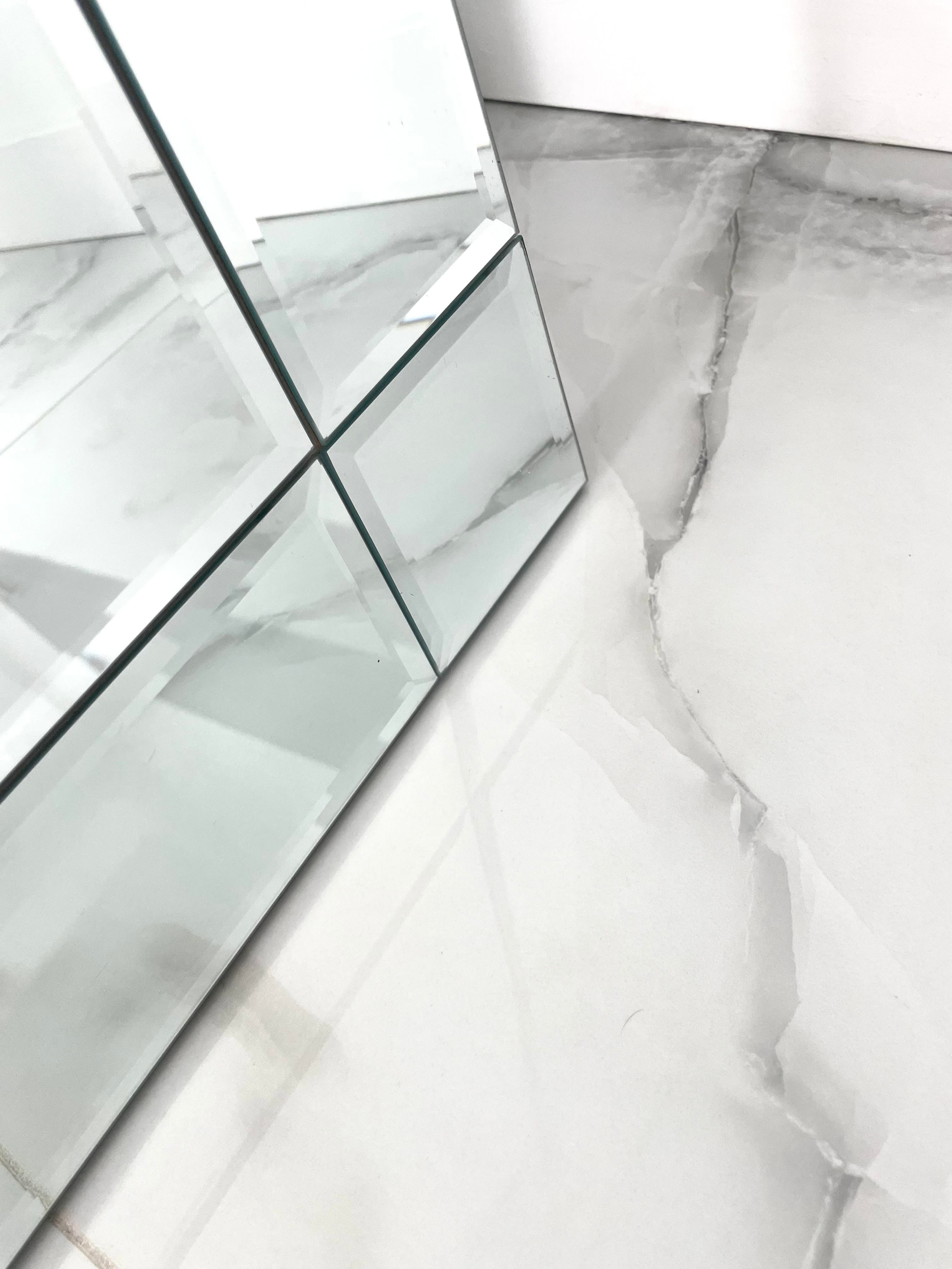 CRYSTAL BIG MIRROR