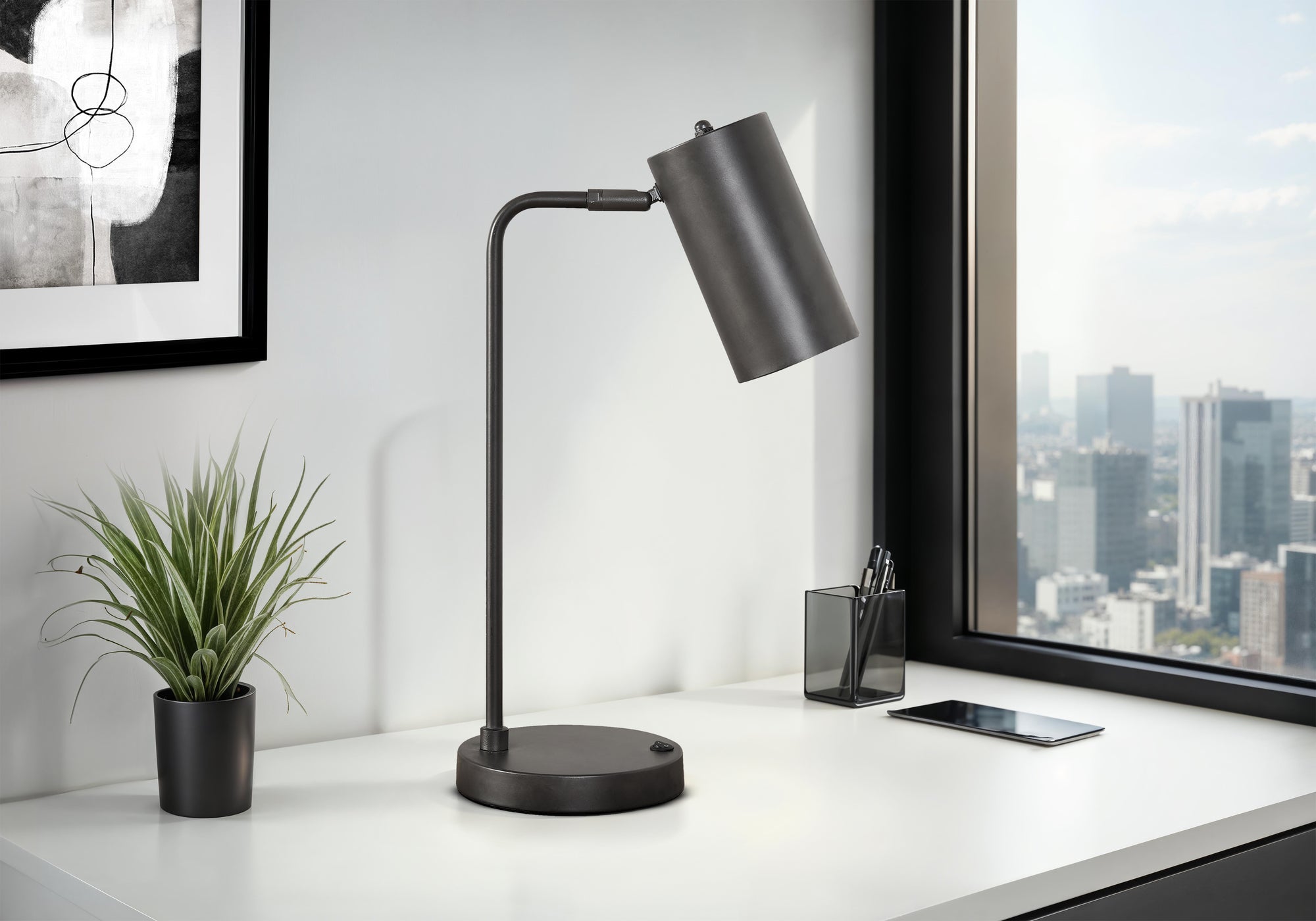 LIGHTING - 18"H TABLE LAMP USB PORT INCLUDED GREY METAL GREY SHADE MODERN