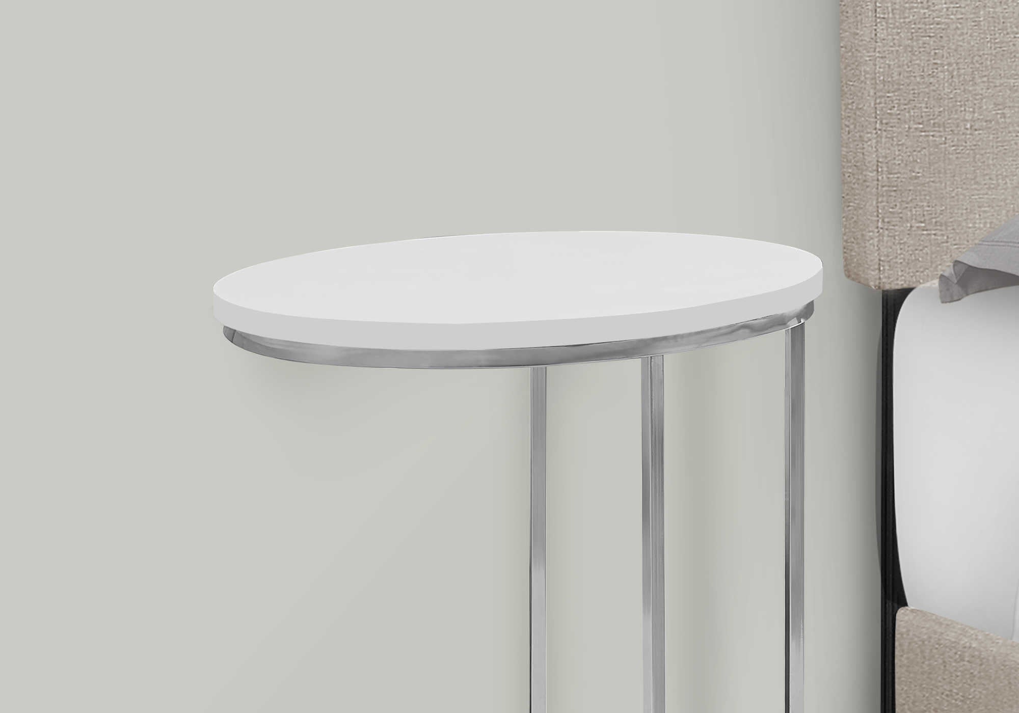 ACCENT TABLE - OVAL / GLOSSY WHITE WITH CHROME METAL
