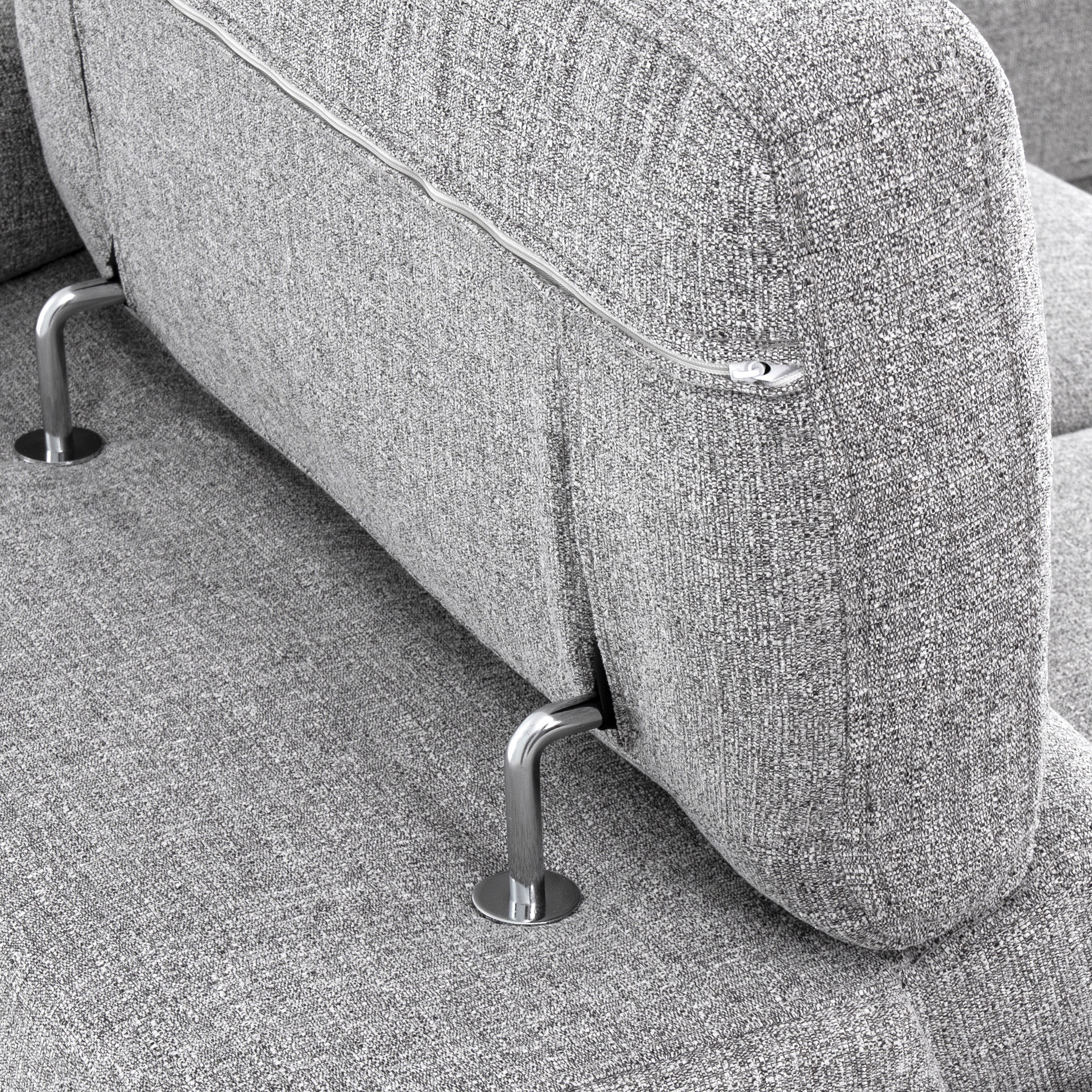 Pamina Right Facing Media Sleeper